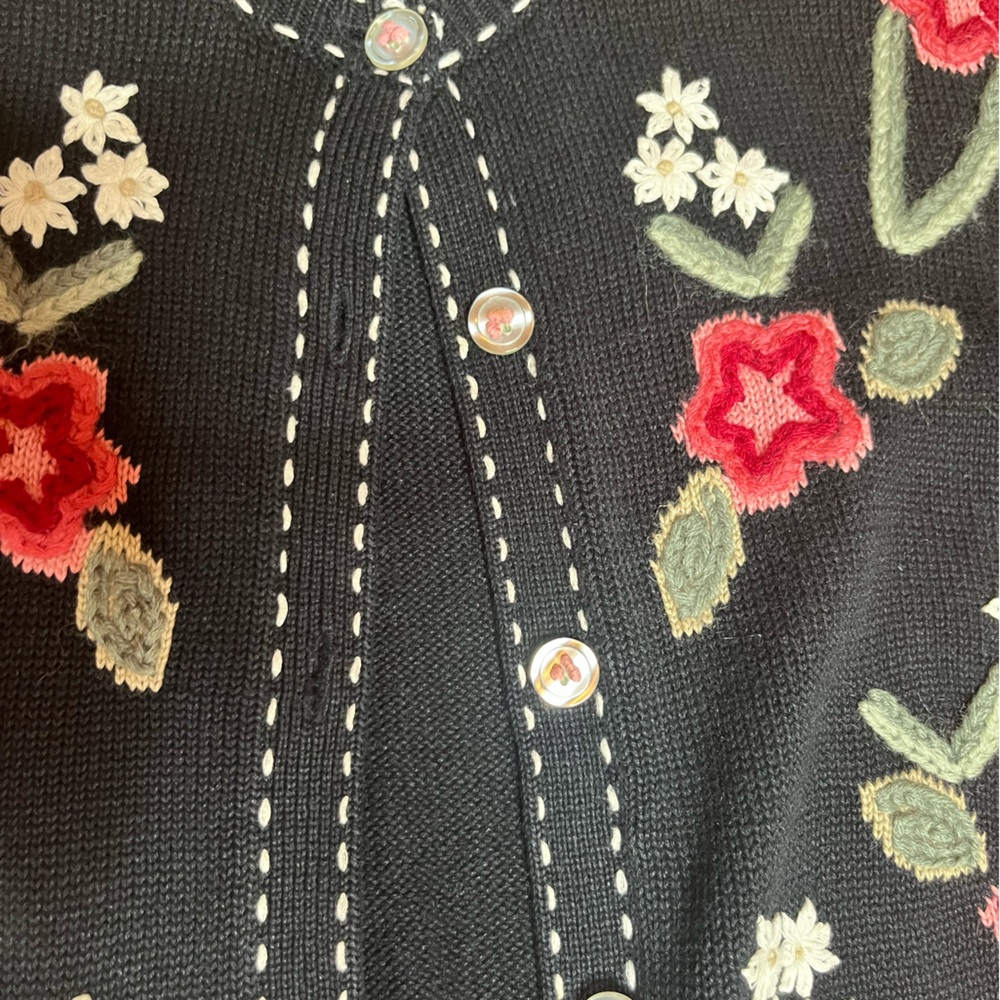 90s  Susan Bristol Black Sweater with Pink Floral Design - Picture 4 of 9
